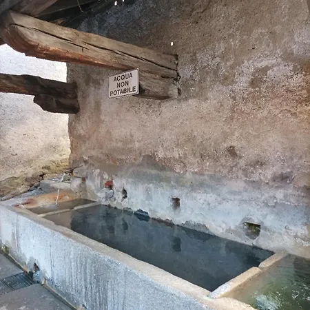 Incantevole Ad شقة Armeno